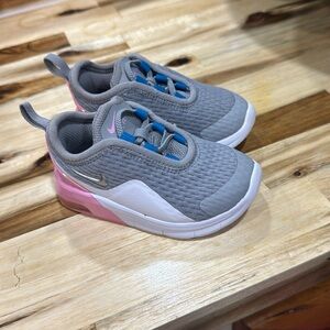Nike toddler tennis shoes